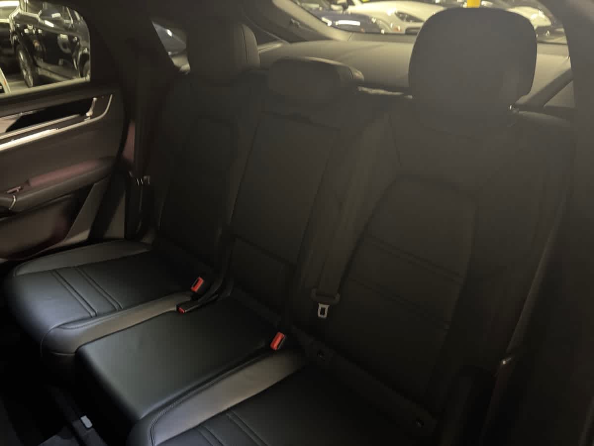 new 2025 Porsche Cayenne car