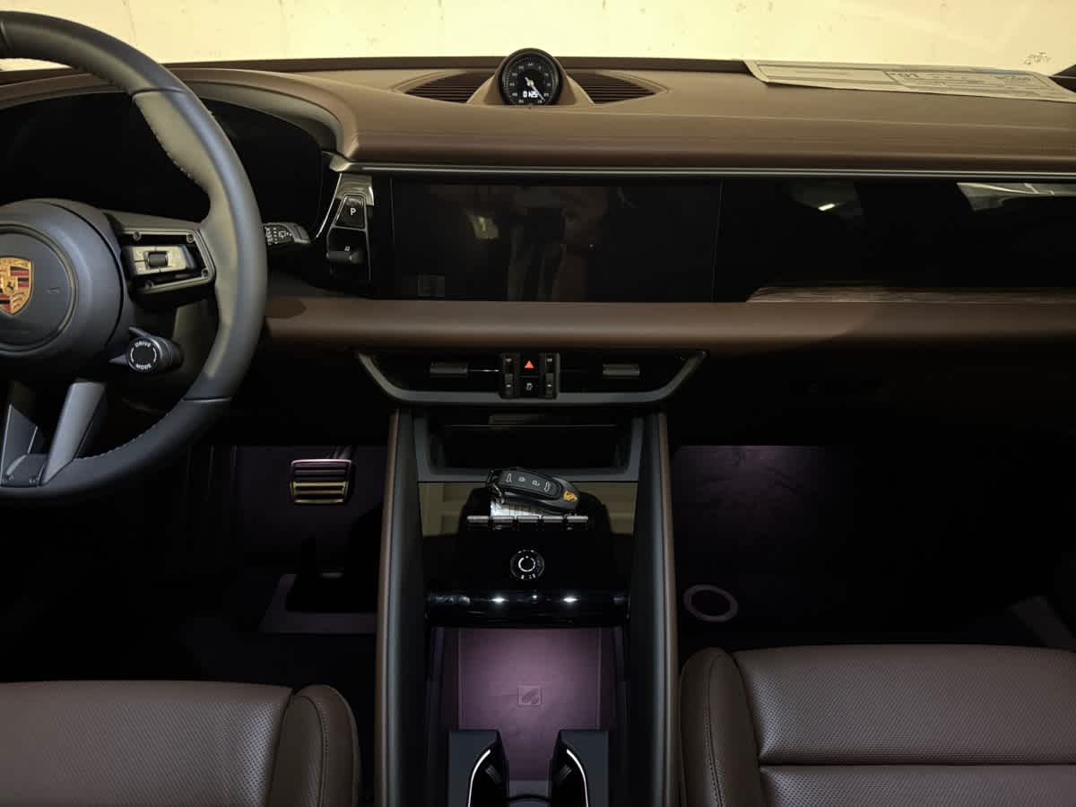 new 2025 Porsche Macan car
