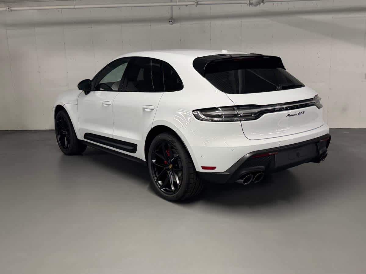 new 2025 Porsche Macan car
