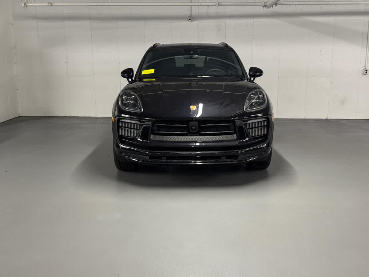 new 2025 Porsche Macan car