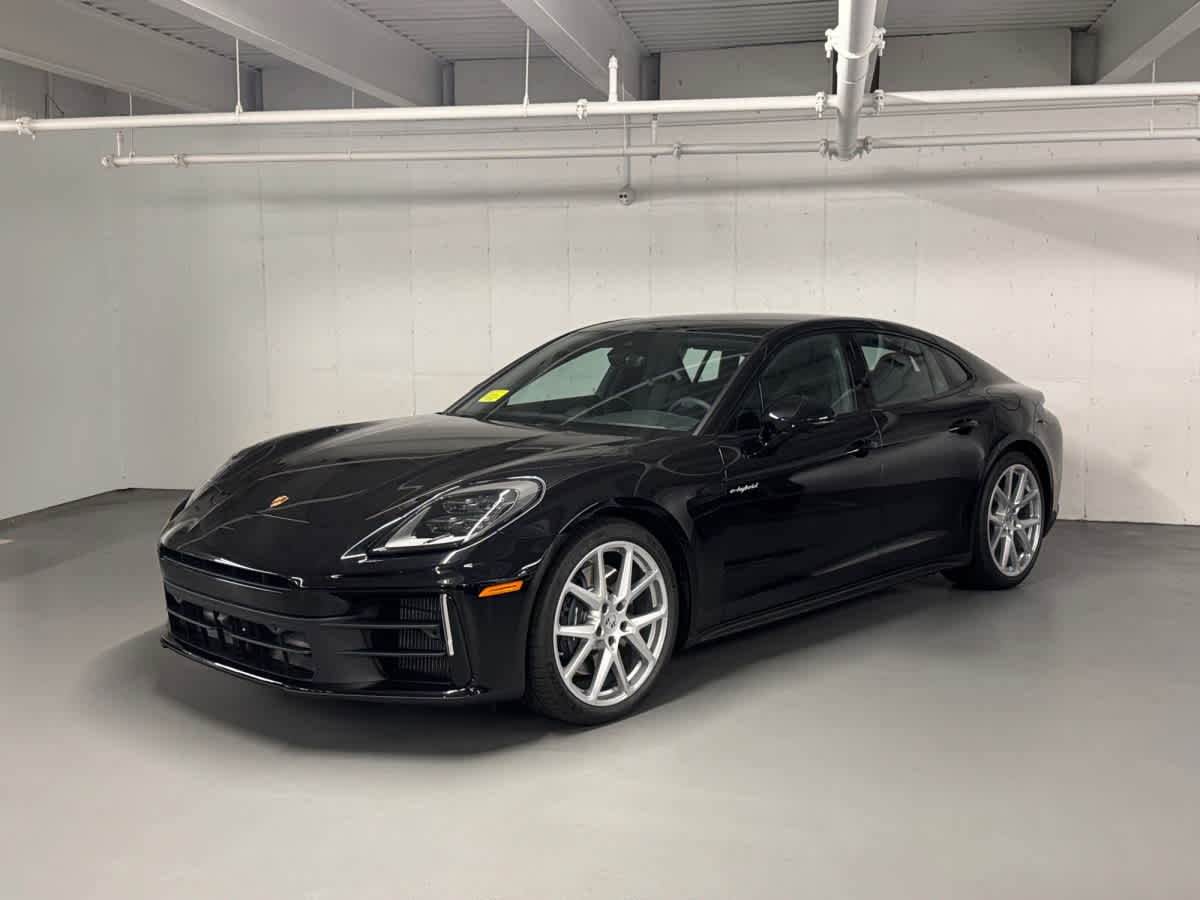 new 2026 Porsche Panamera car