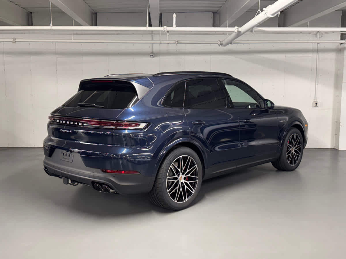 new 2026 Porsche Cayenne car