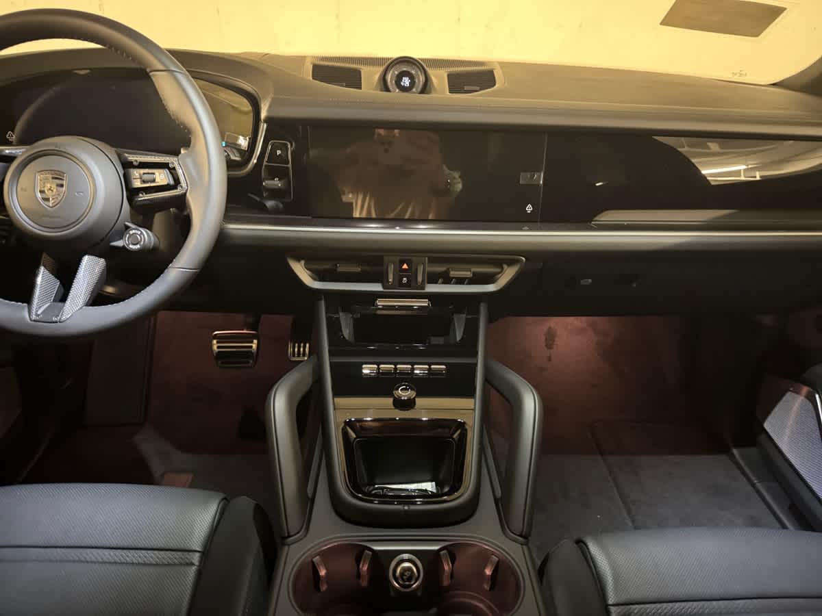 new 2025 Porsche Cayenne car