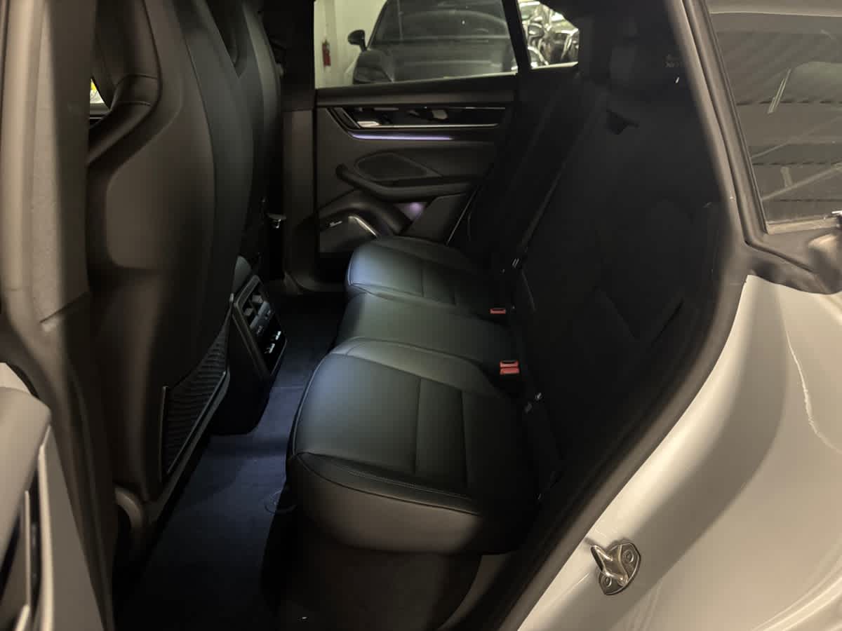 new 2025 Porsche Macan car