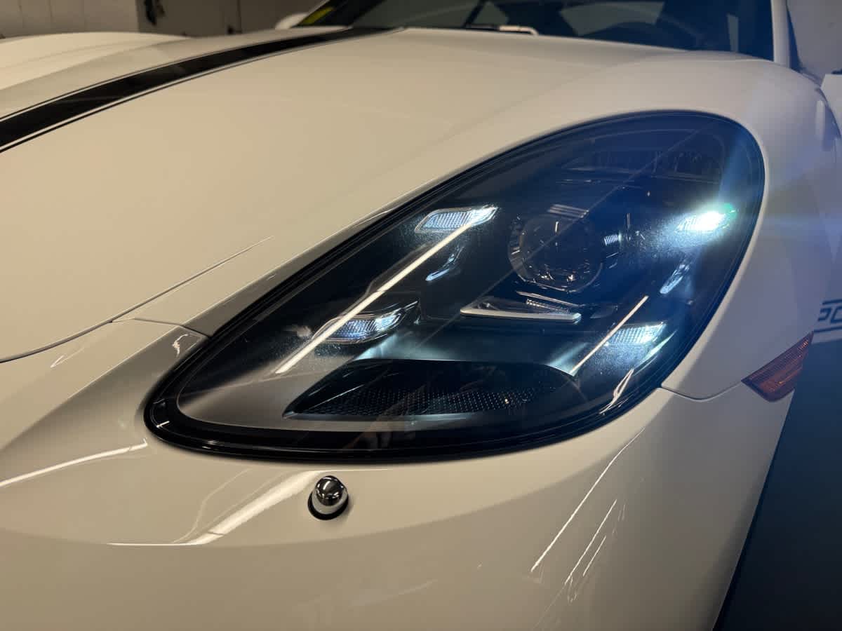 new 2025 Porsche 718 Cayman car