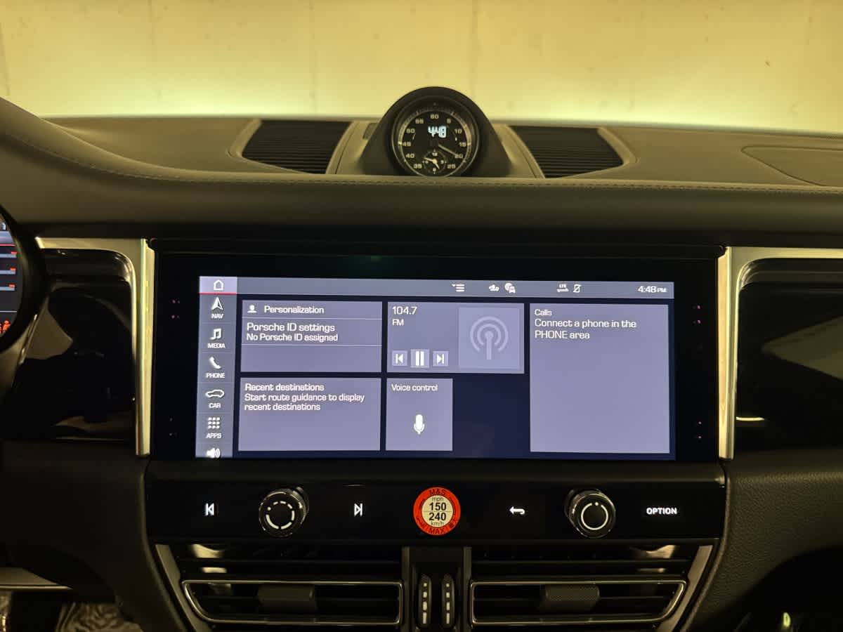 new 2025 Porsche Macan car