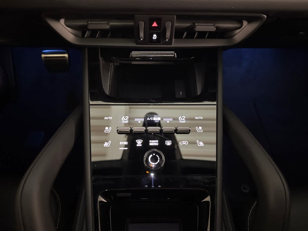 new 2025 Porsche Cayenne car