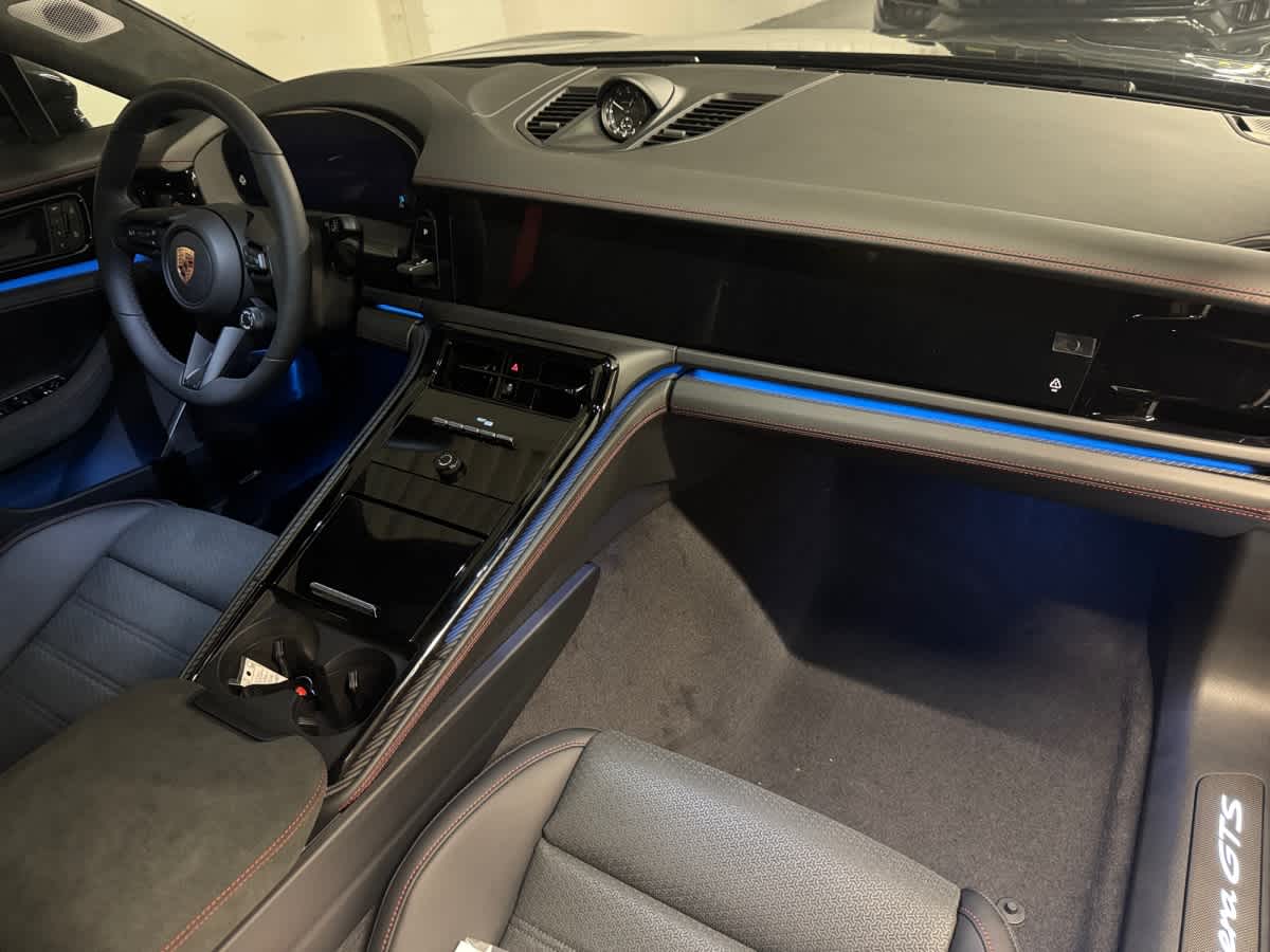 new 2026 Porsche Panamera car