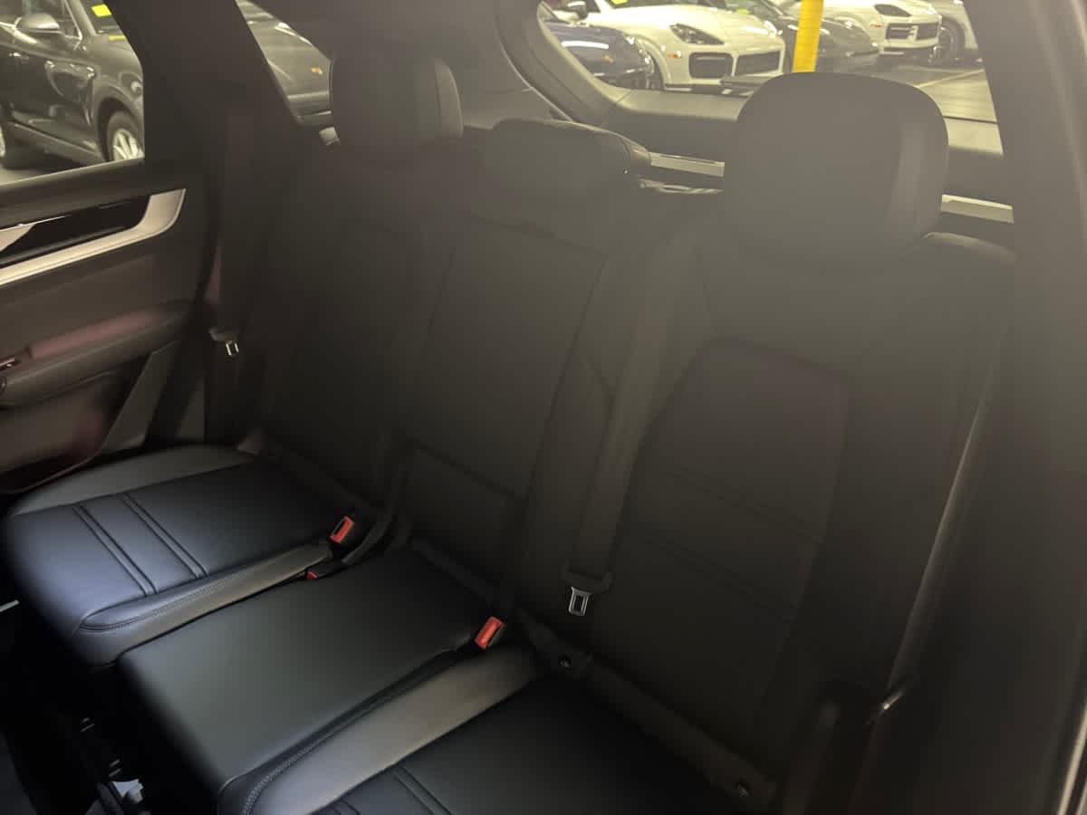 new 2025 Porsche Cayenne car