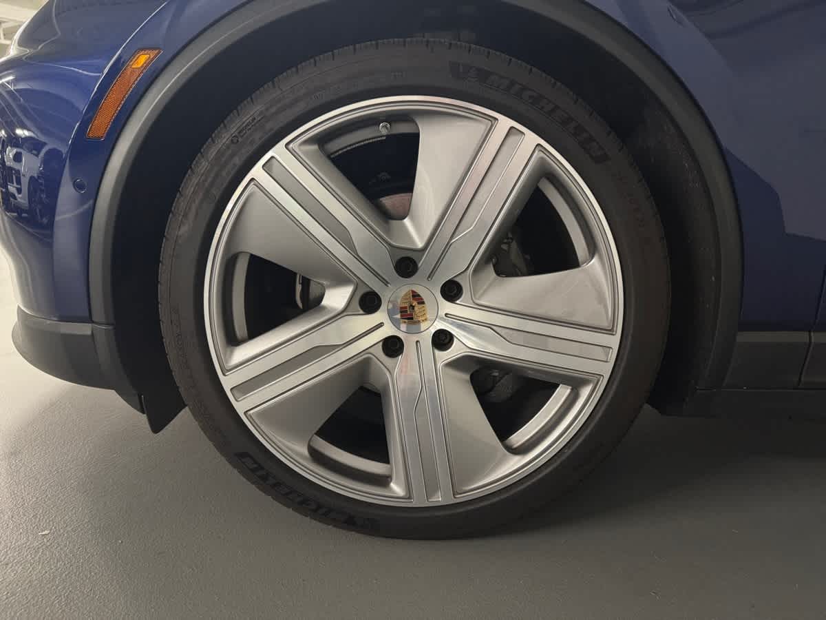 used 2024 Porsche Macan car, priced at $85,497