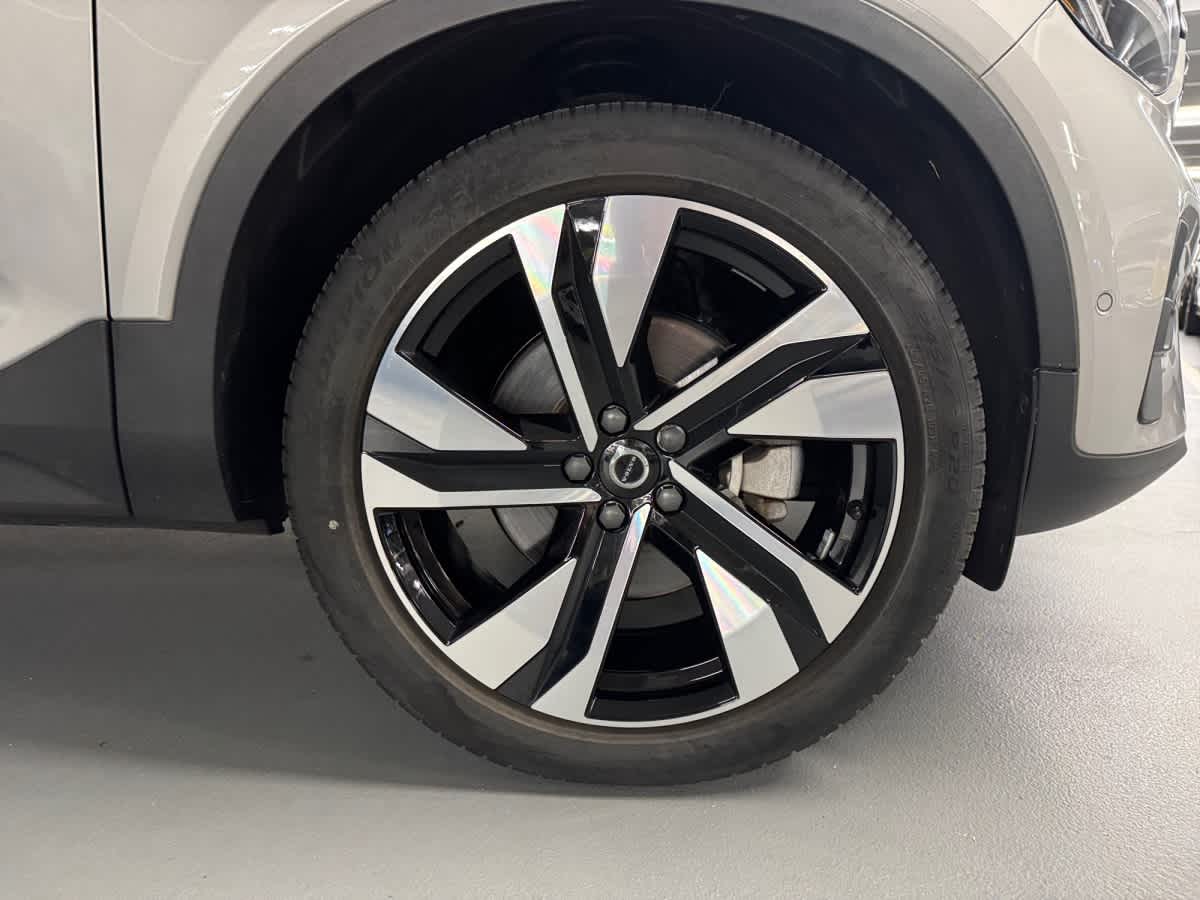 used 2023 Volvo XC40 car, priced at $33,997