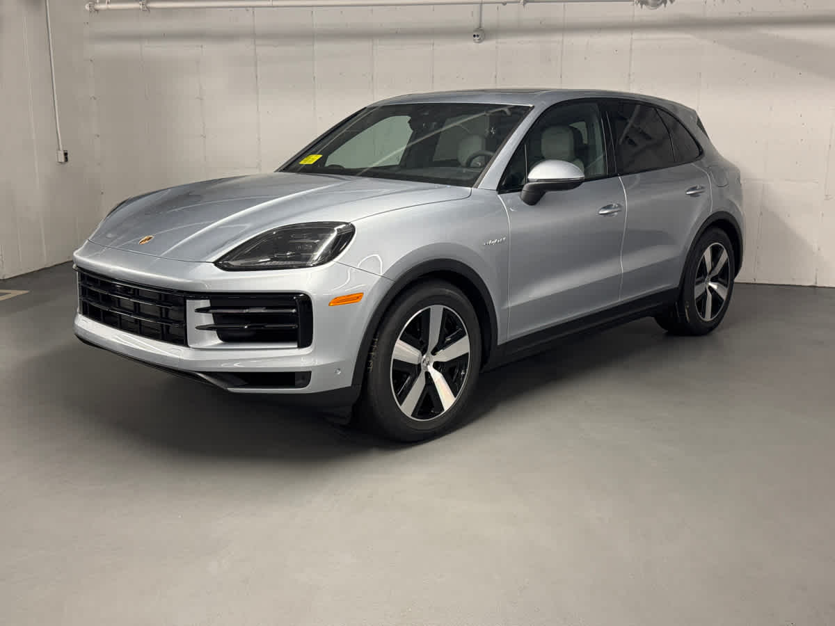 new 2025 Porsche Cayenne car