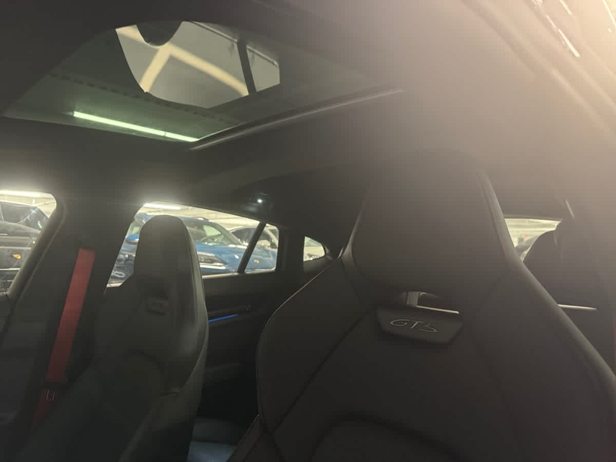 new 2026 Porsche Panamera car