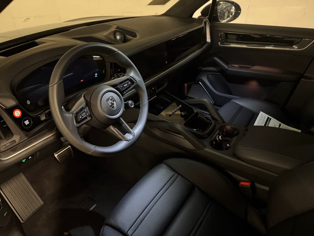 new 2025 Porsche Cayenne car