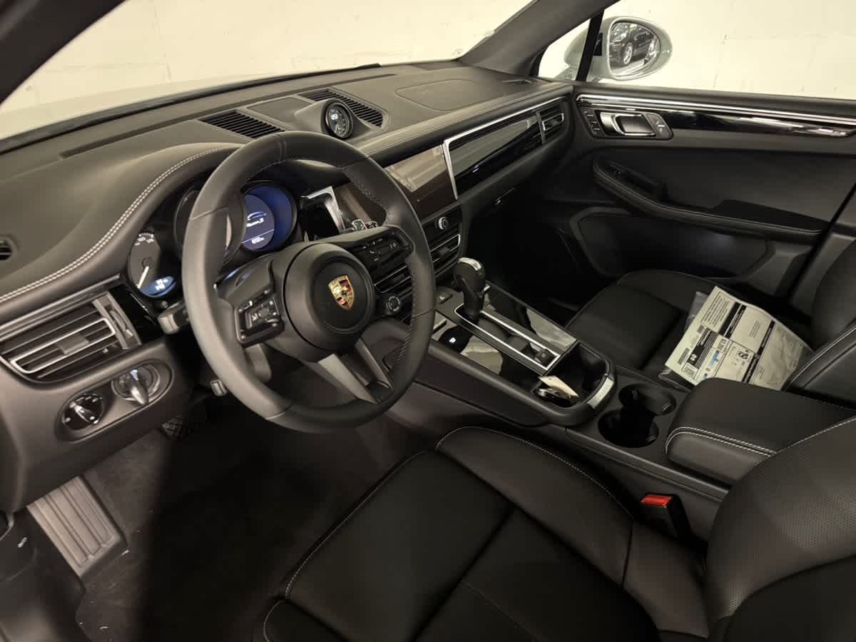 new 2025 Porsche Macan car