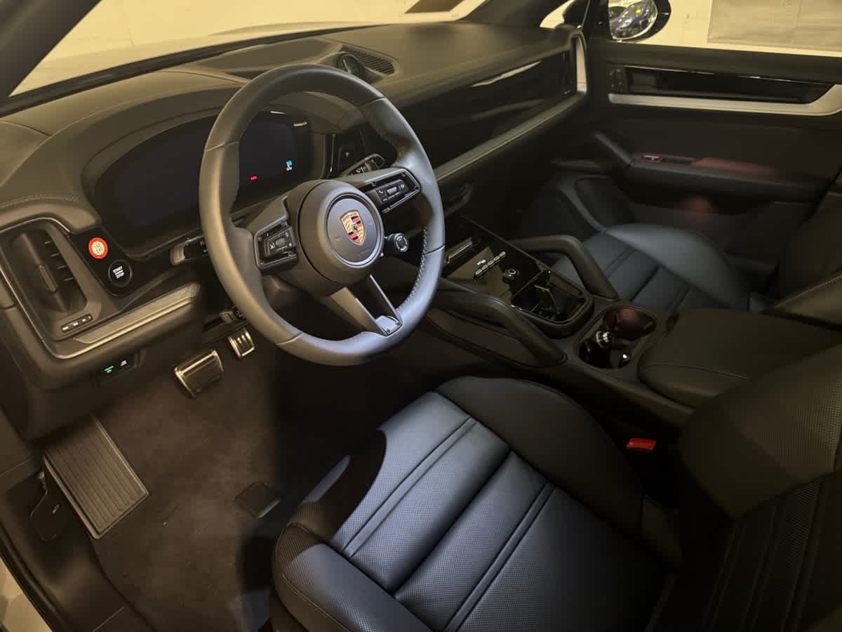 new 2025 Porsche Cayenne car