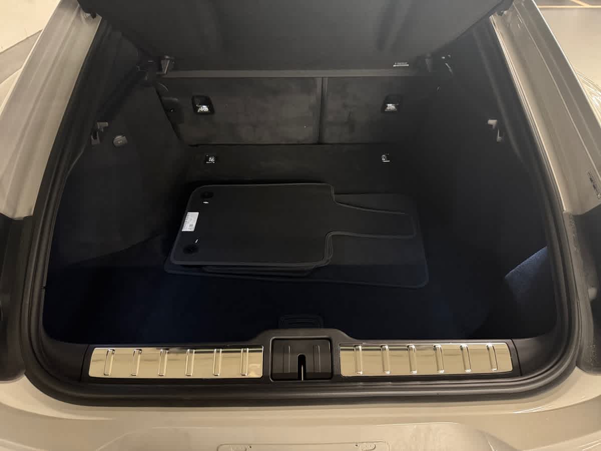new 2025 Porsche Panamera car