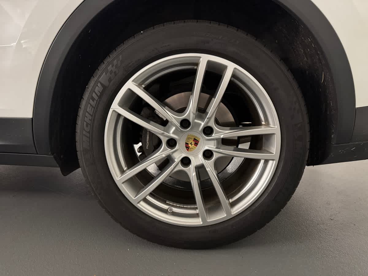 used 2019 Porsche Cayenne car, priced at $33,997