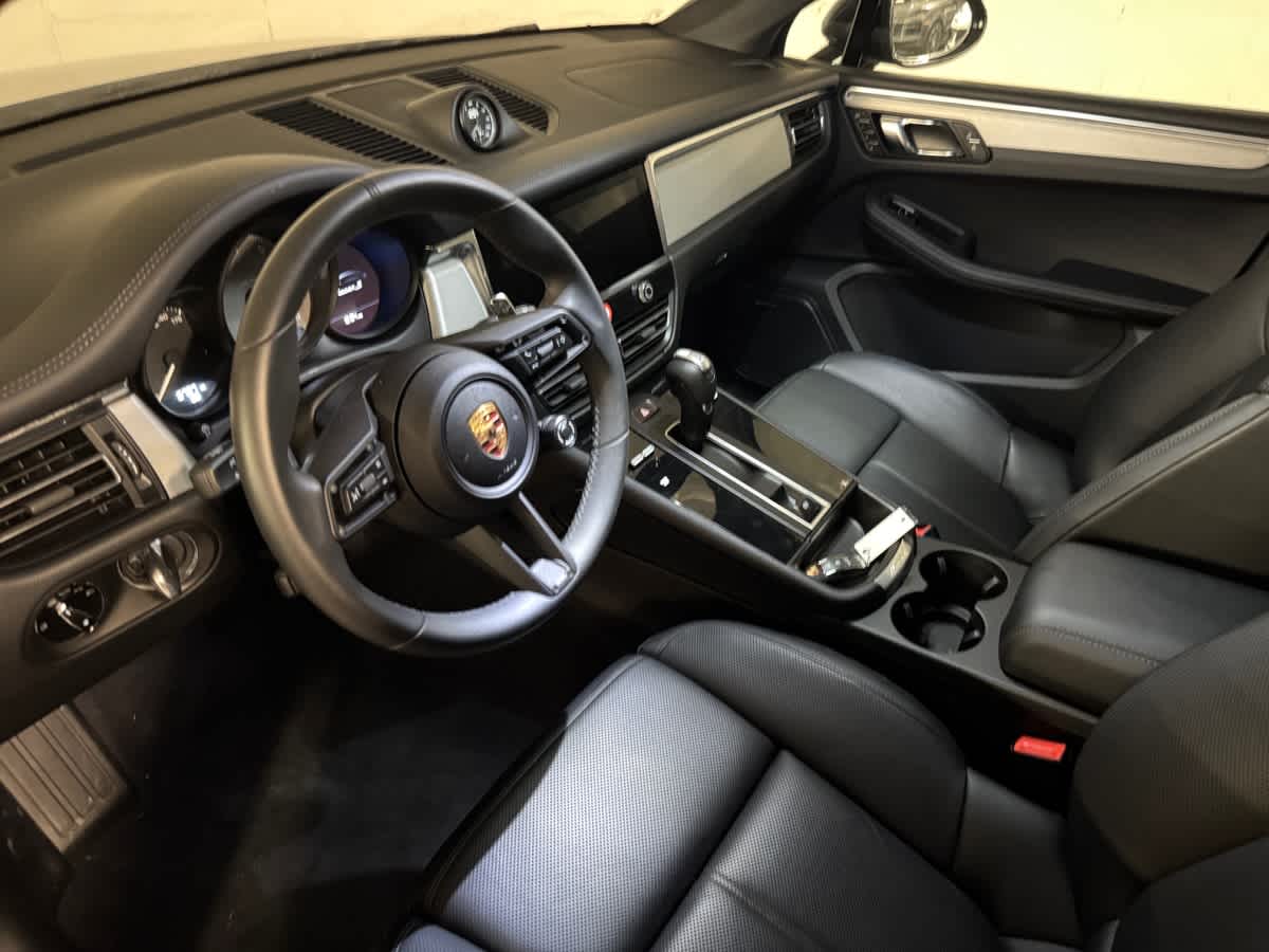 new 2025 Porsche Macan car