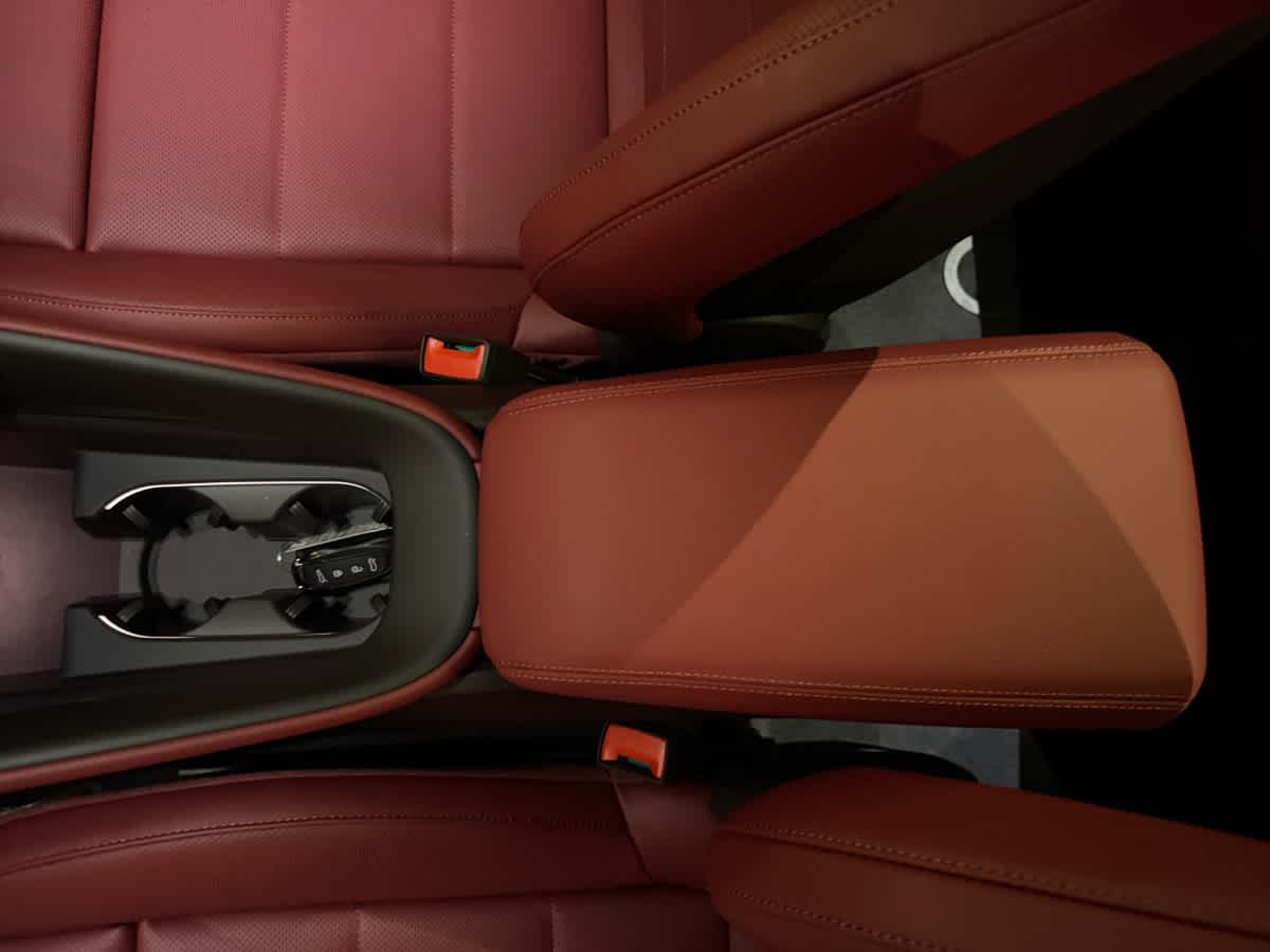 new 2025 Porsche Macan car