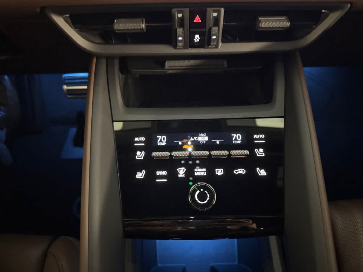 new 2025 Porsche Macan car
