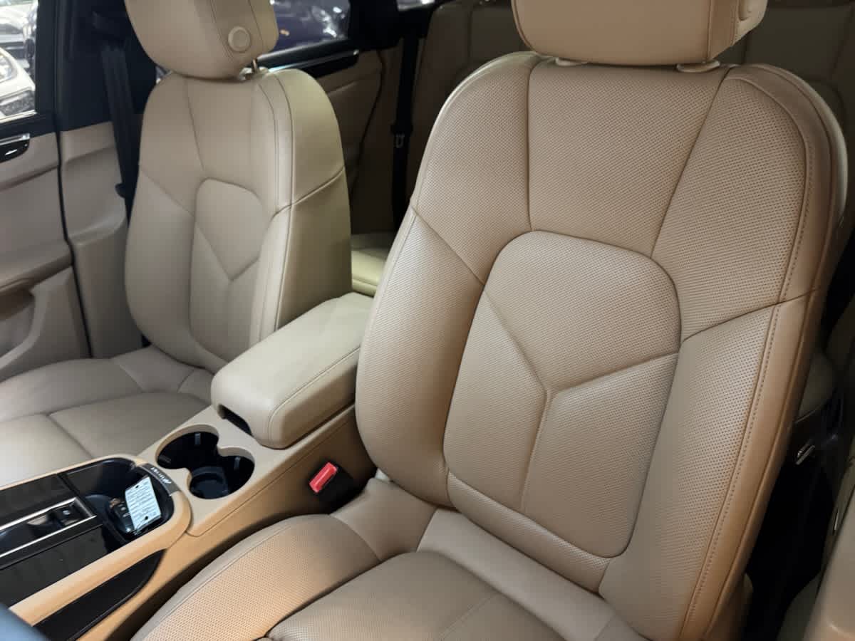 new 2025 Porsche Macan car