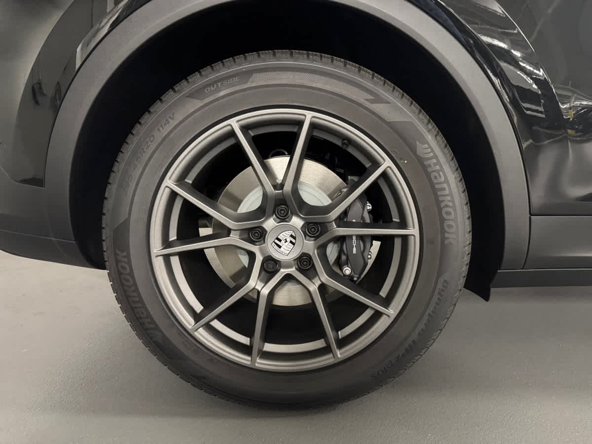 new 2026 Porsche Cayenne car