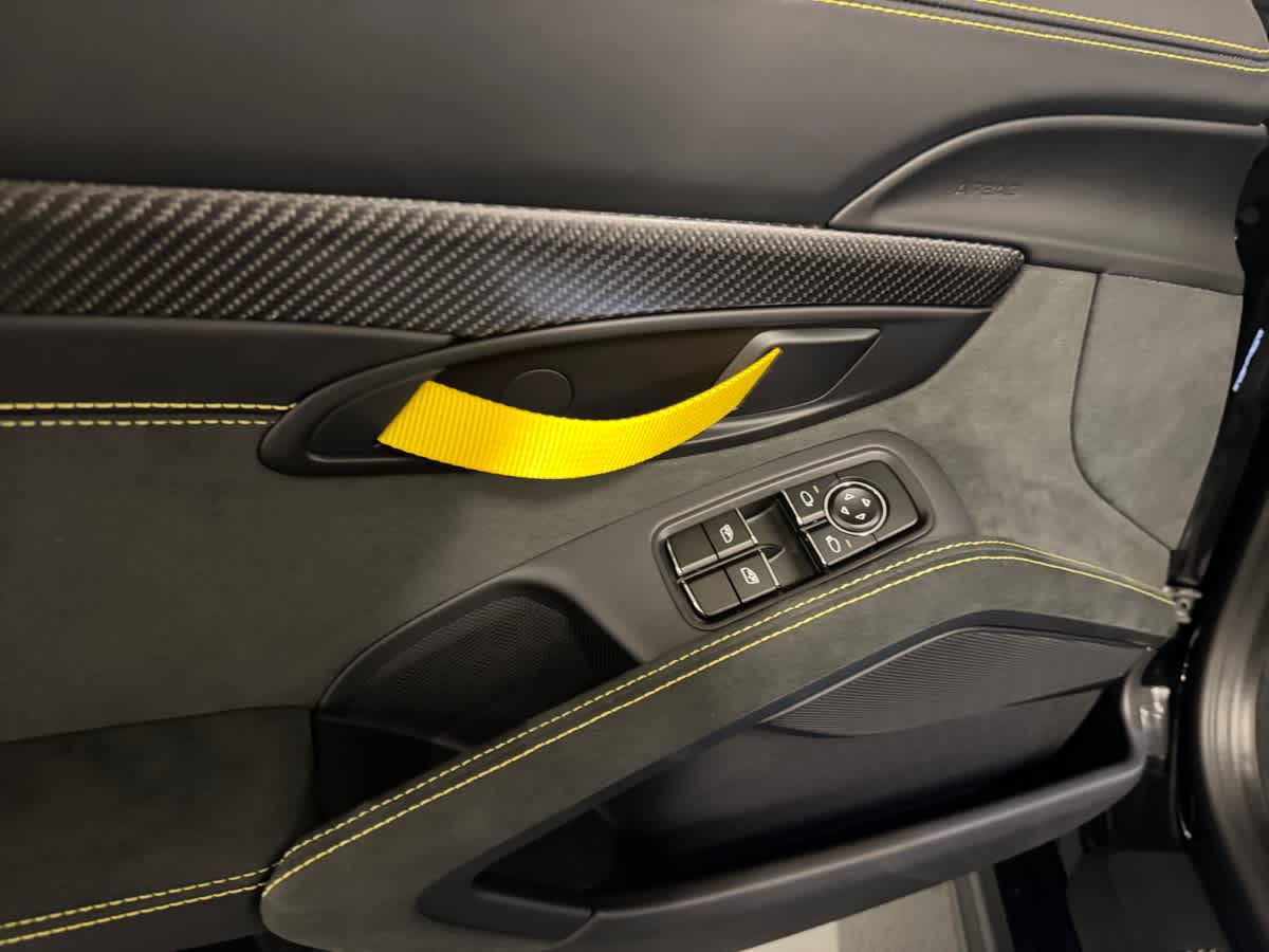 new 2025 Porsche 718 Spyder car