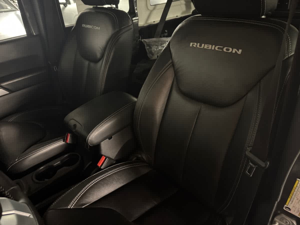 used 2014 Jeep Wrangler Unlimited car, priced at $20,497