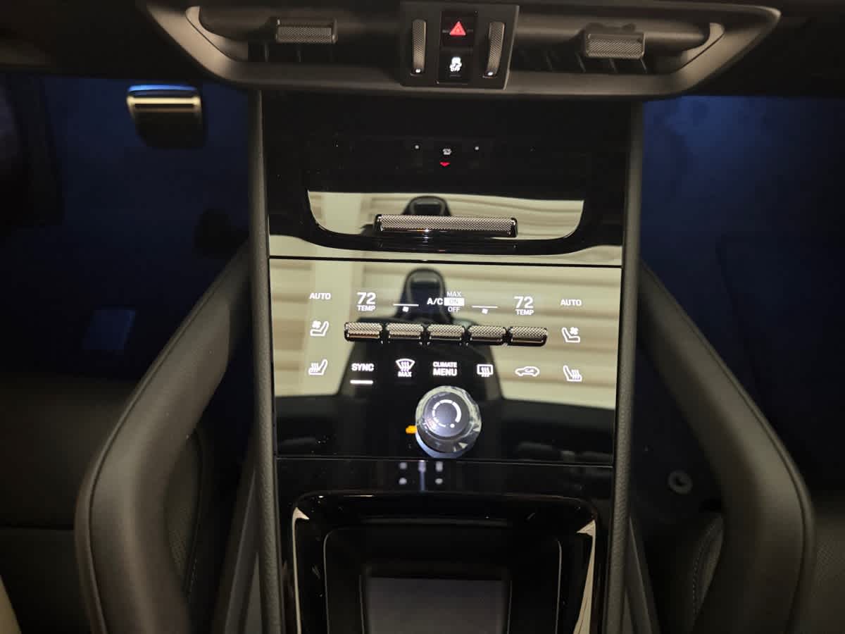 new 2025 Porsche Cayenne car