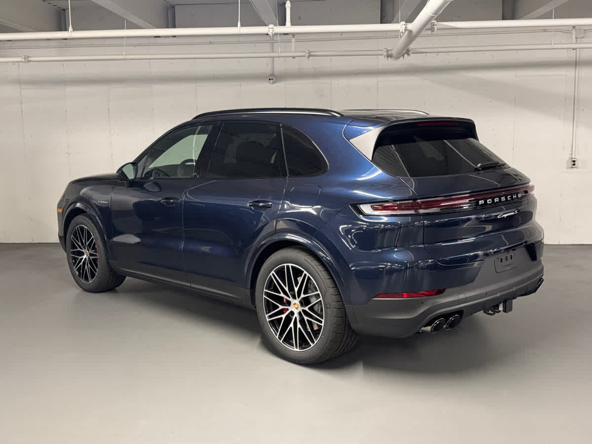 new 2026 Porsche Cayenne car