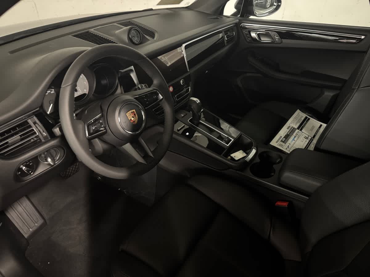 new 2025 Porsche Macan car