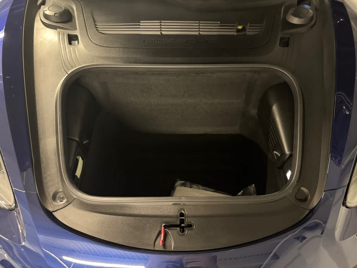 new 2024 Porsche 718 Boxster car