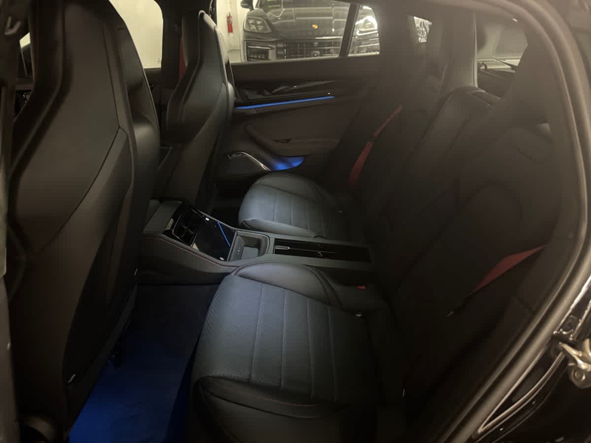 new 2026 Porsche Panamera car