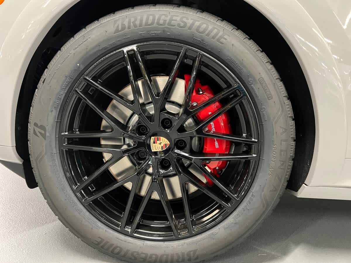 new 2026 Porsche Cayenne car