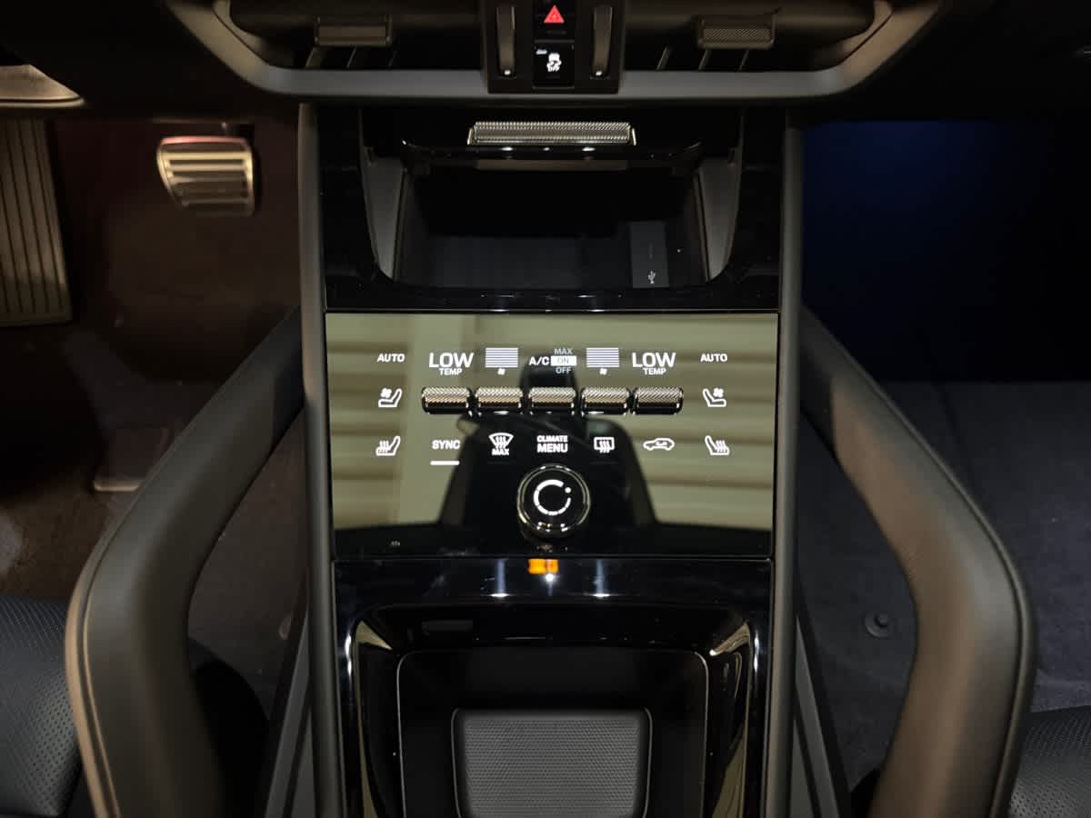 new 2025 Porsche Cayenne car