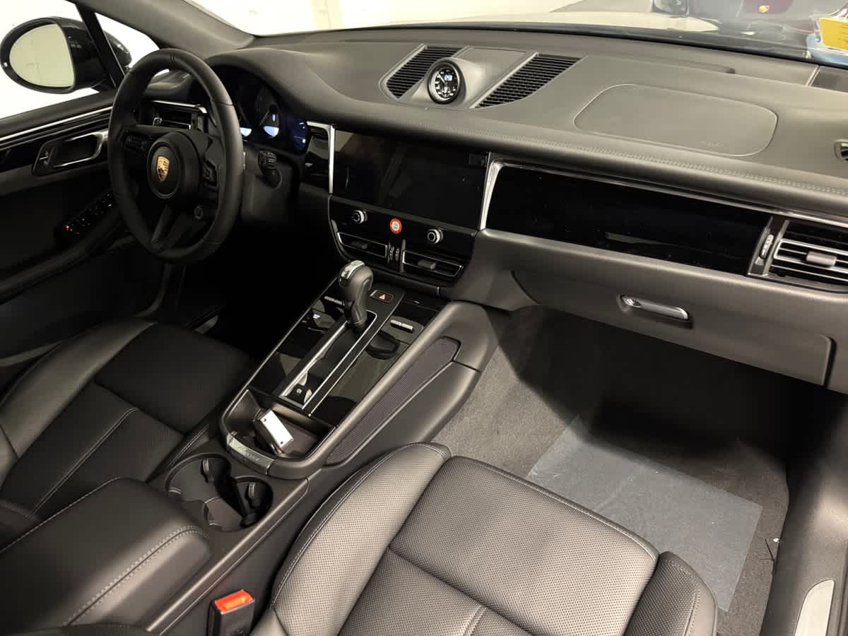 new 2025 Porsche Macan car