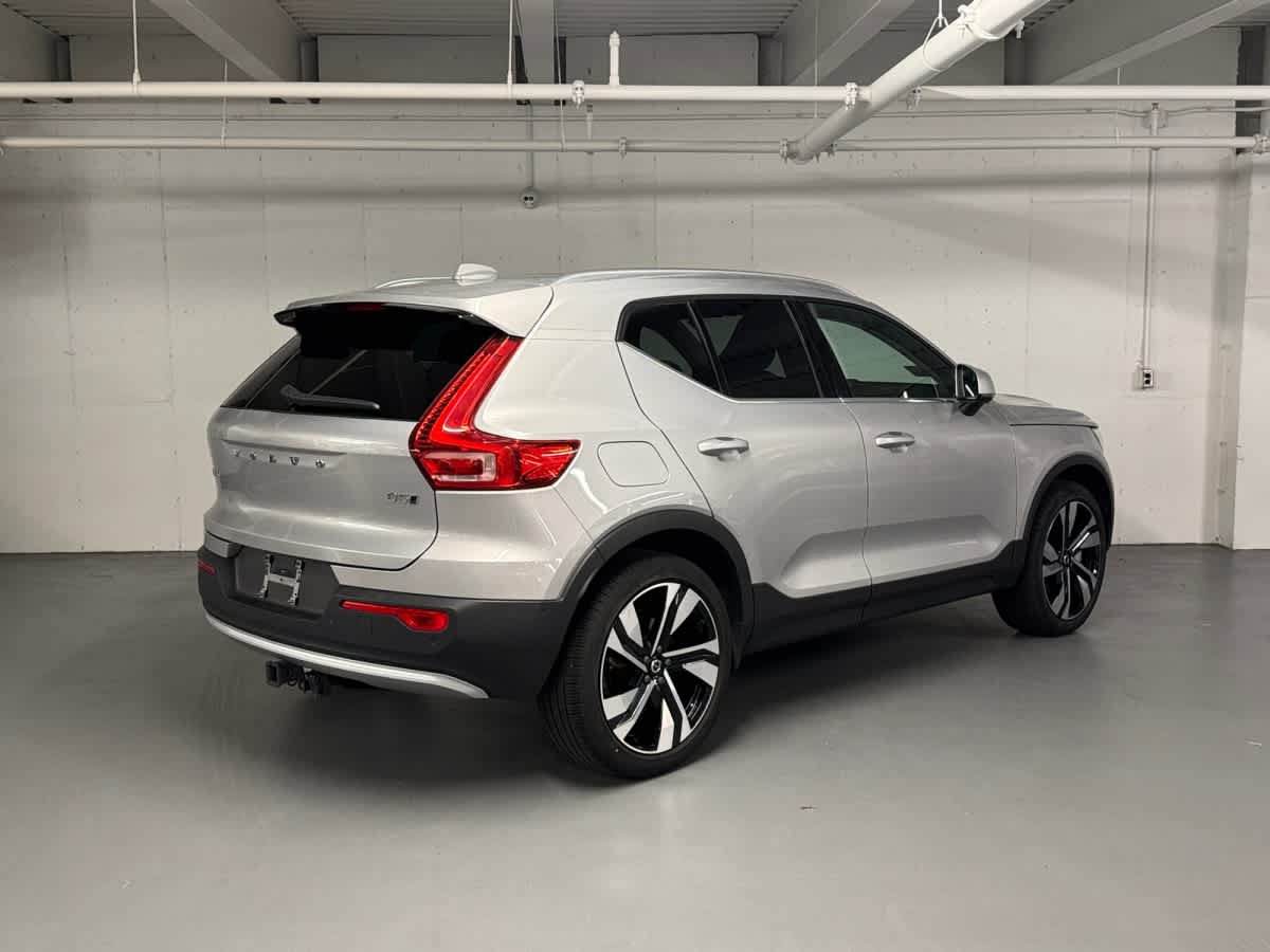 used 2023 Volvo XC40 car, priced at $33,997
