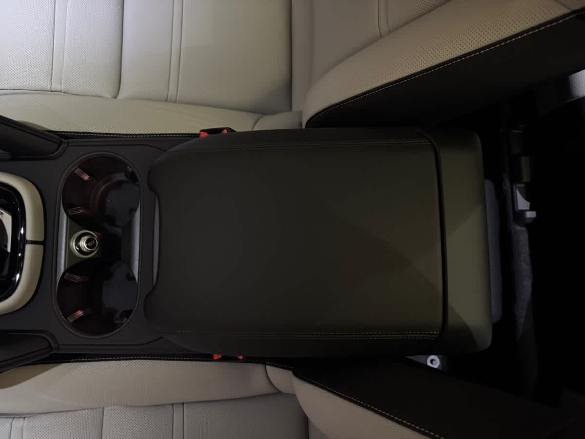 new 2025 Porsche Cayenne car