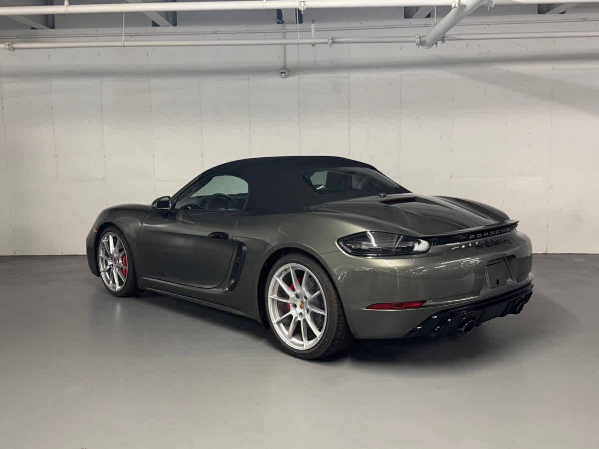 new 2025 Porsche 718 Boxster car