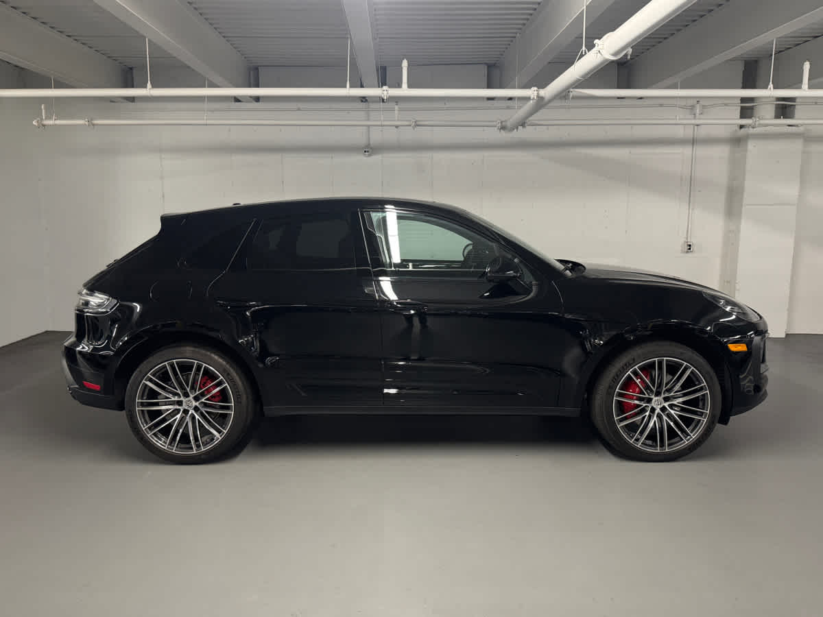 new 2025 Porsche Macan car