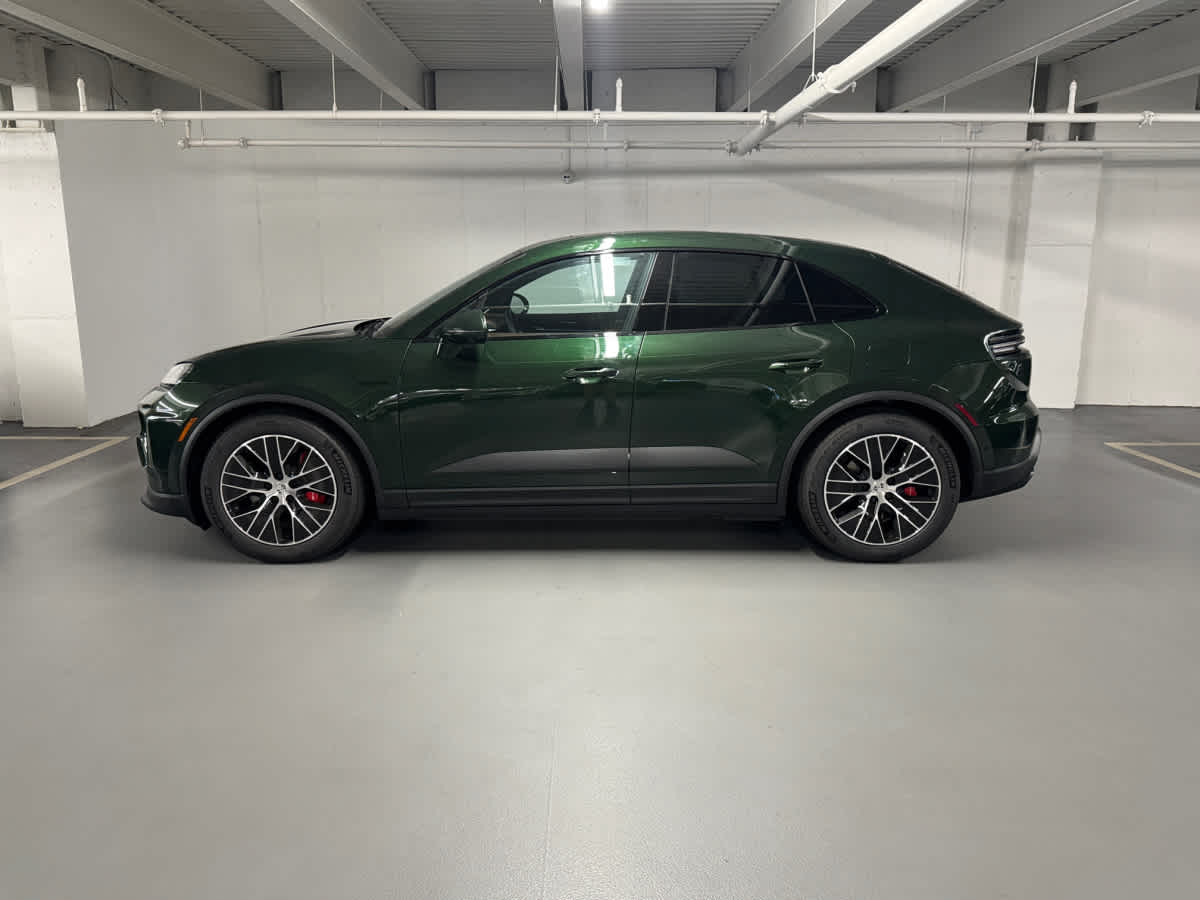 new 2025 Porsche Macan car