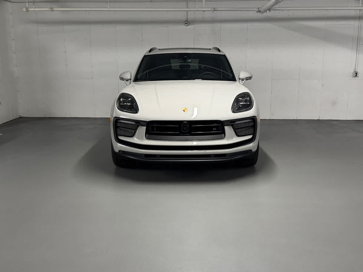 new 2025 Porsche Macan car
