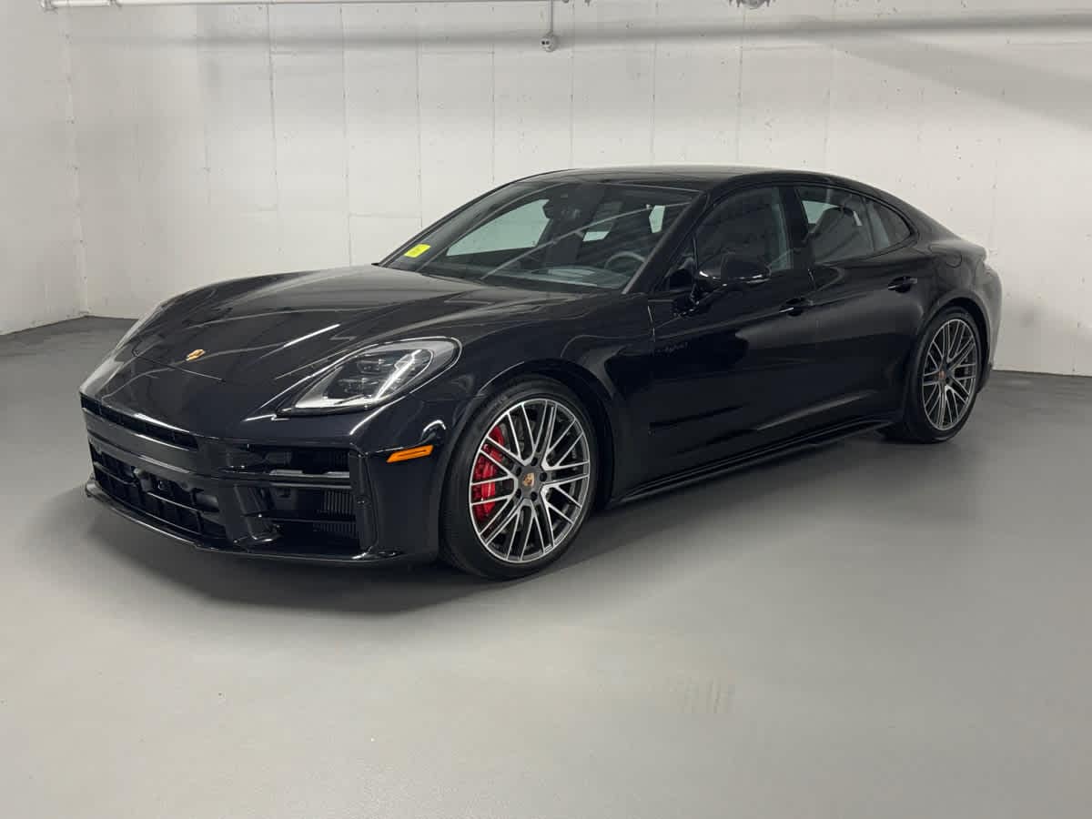 new 2025 Porsche Panamera car