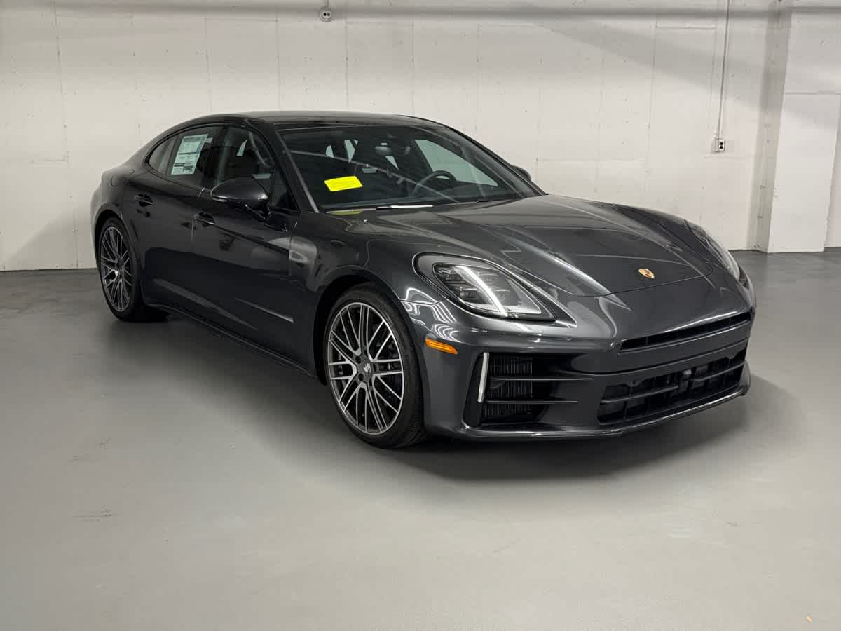 new 2024 Porsche Panamera car