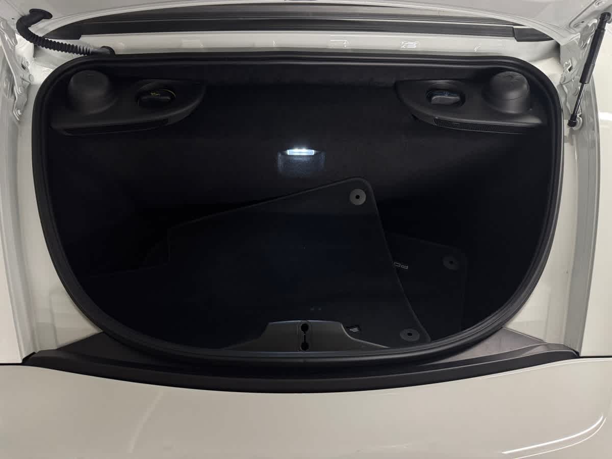 new 2024 Porsche 718 Boxster car