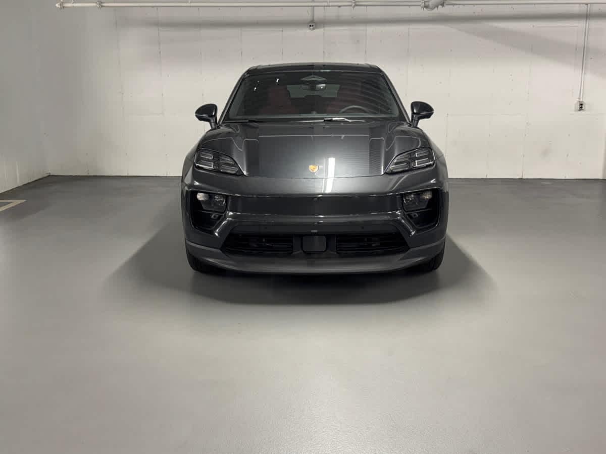 new 2025 Porsche Macan car