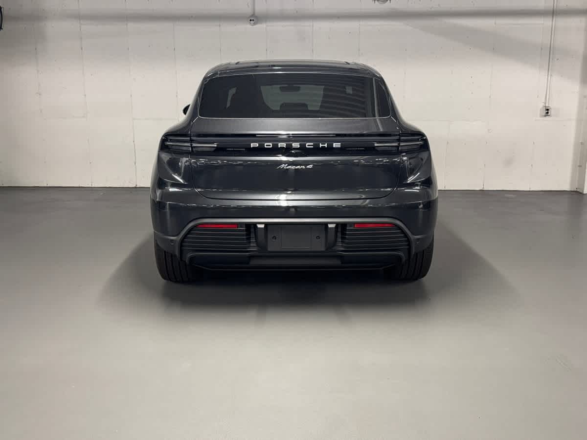 new 2025 Porsche Macan car