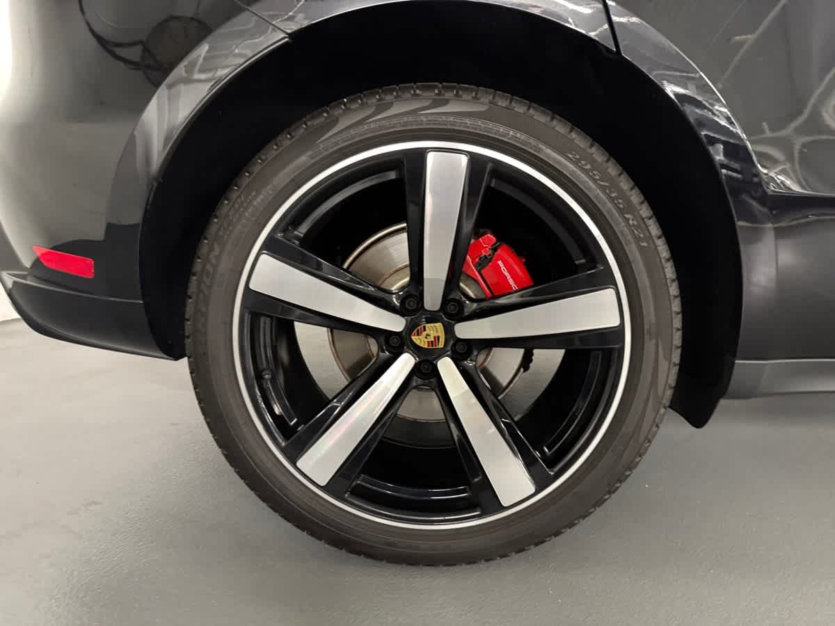 new 2025 Porsche Macan car