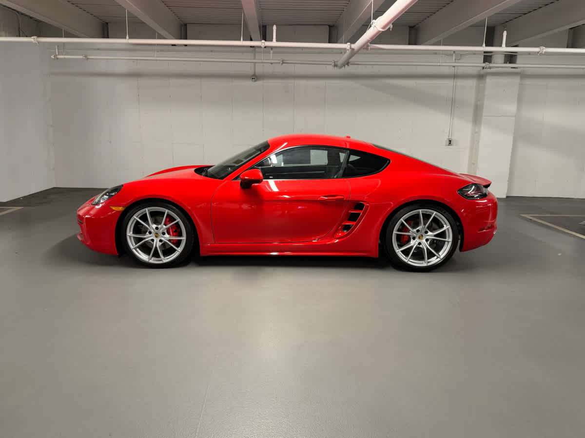 new 2025 Porsche 718 Cayman car